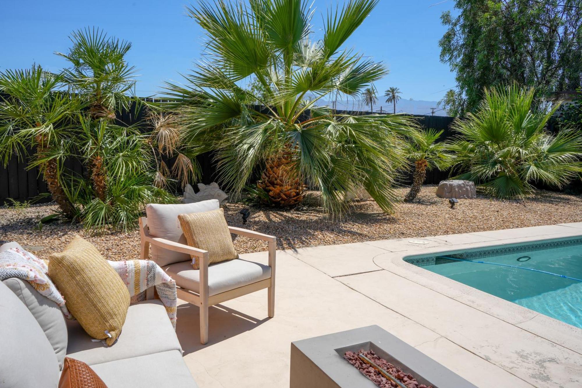 The Pink Cactus - Desert Retreat - Luxe Pool, Golf & Game Room อินดิโอ ภายนอก รูปภาพ